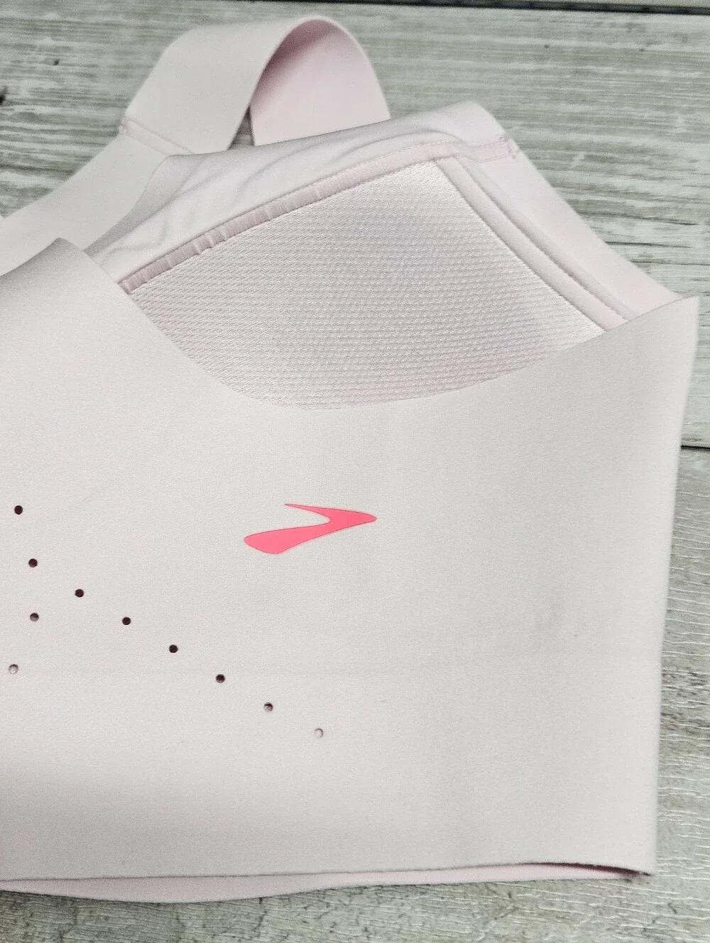 Brooks Dare Crossback Sports Bra 2.0 Womens Size 36C/D Pink - Picture 9 of 12